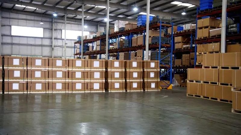 化工仓防腐蚀处理：如何选择合适的防护材料